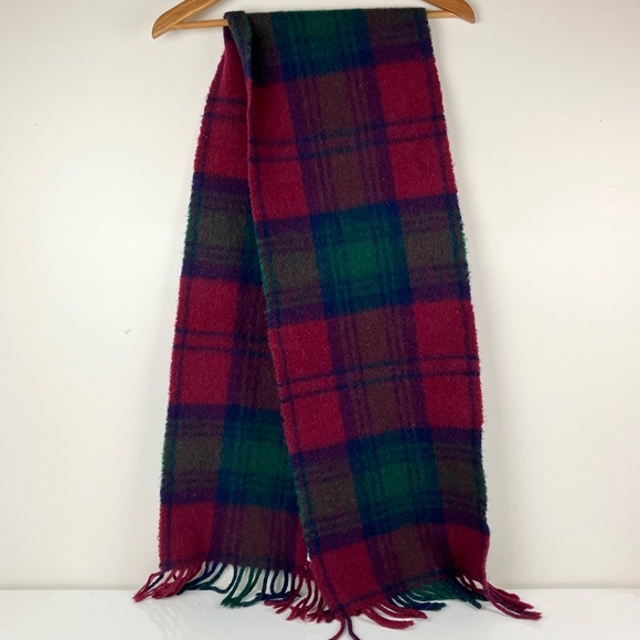 Vintage Begg Of Ayr 100% Wool Scarf Red Green Blue Plaid Fringe Made In Scotland - Picture 4 of 10